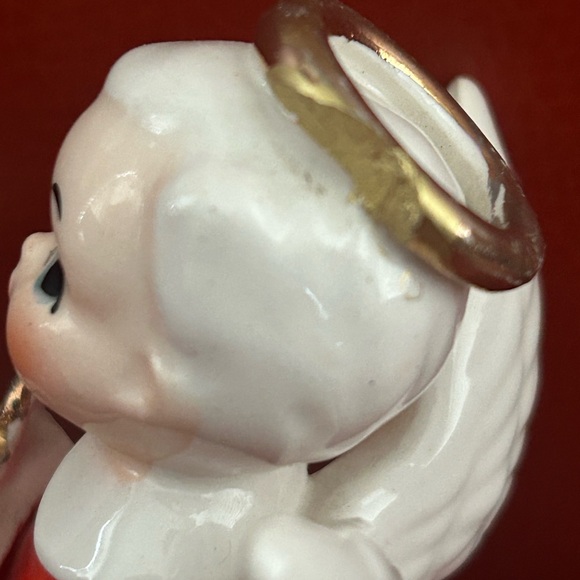 Vintage Napco December Angel. 1950’s porcelain angel figurine. Chipped halo. - Picture 5 of 9